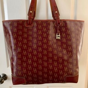 Dooney and Bourke Signature Weekender Tote Bag